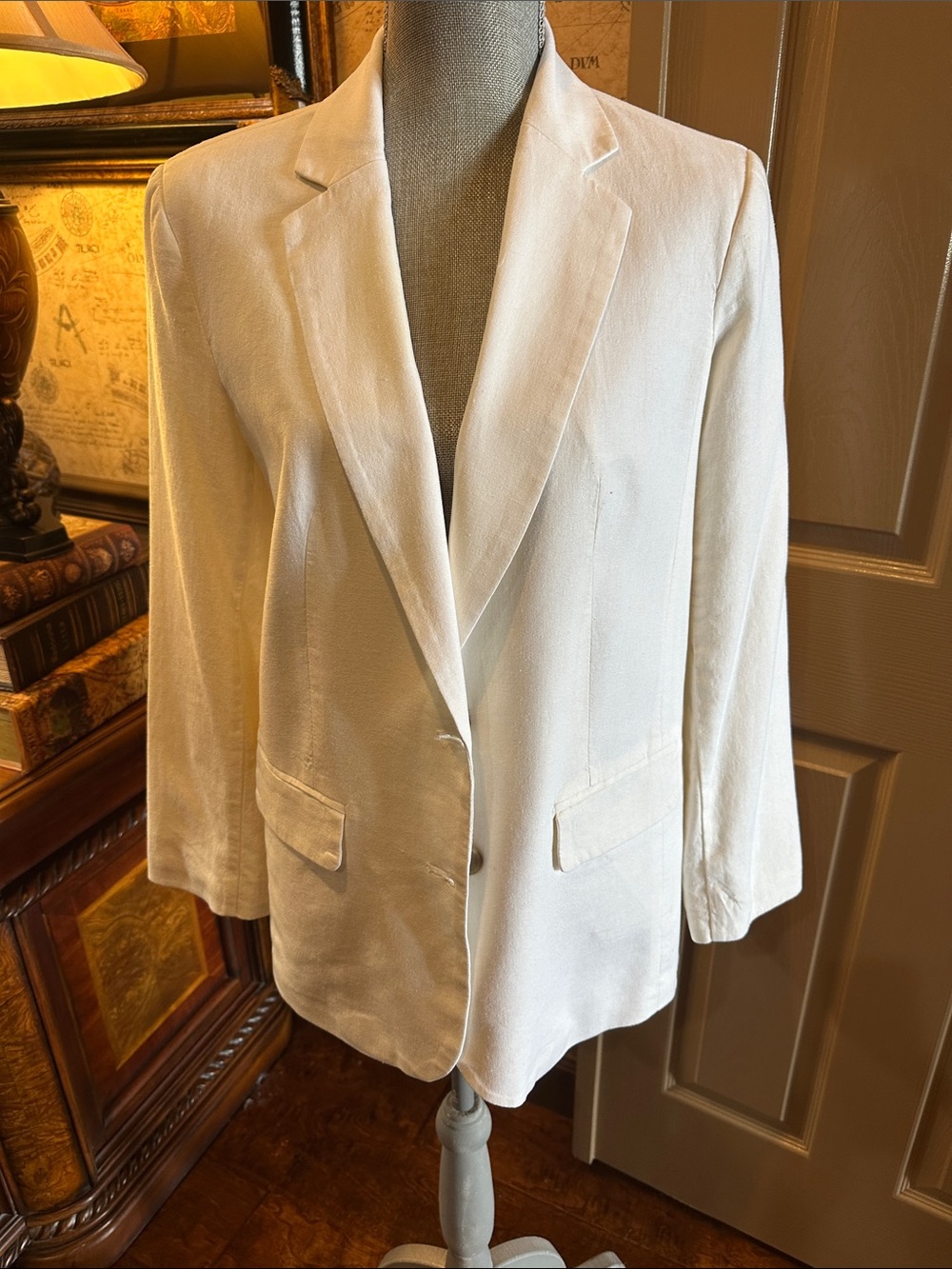 Women's Cream Single-Breasted Blazer